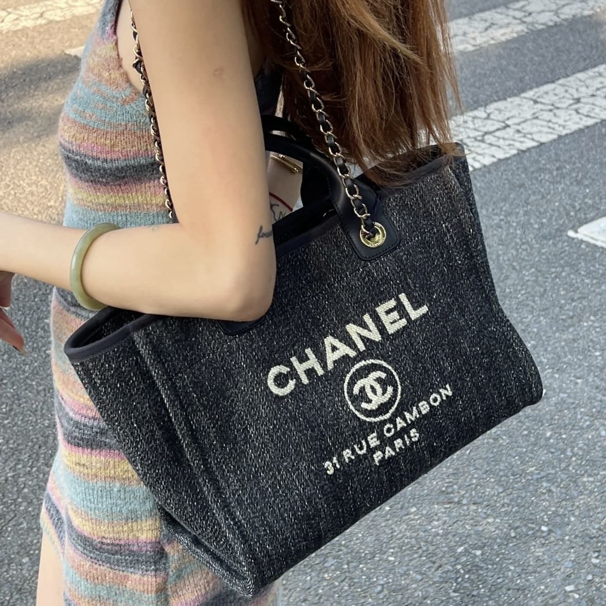 Chanel Deauville Beach Tote Bag Dark Denim M Size - Image 4