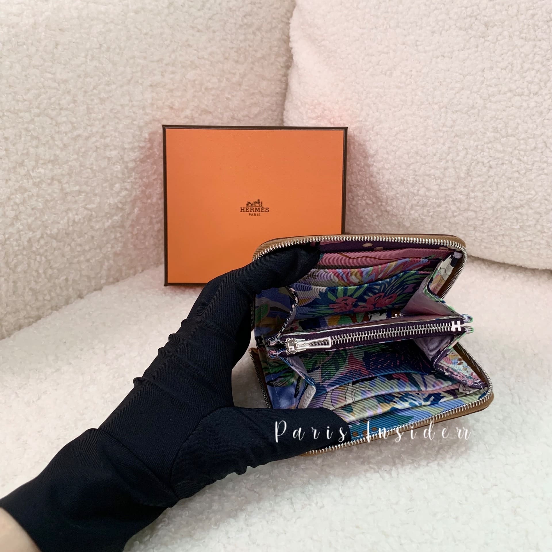 Hermes Silk'In Compact Wallet Gold x Cassis x Vert Fizz - Image 2