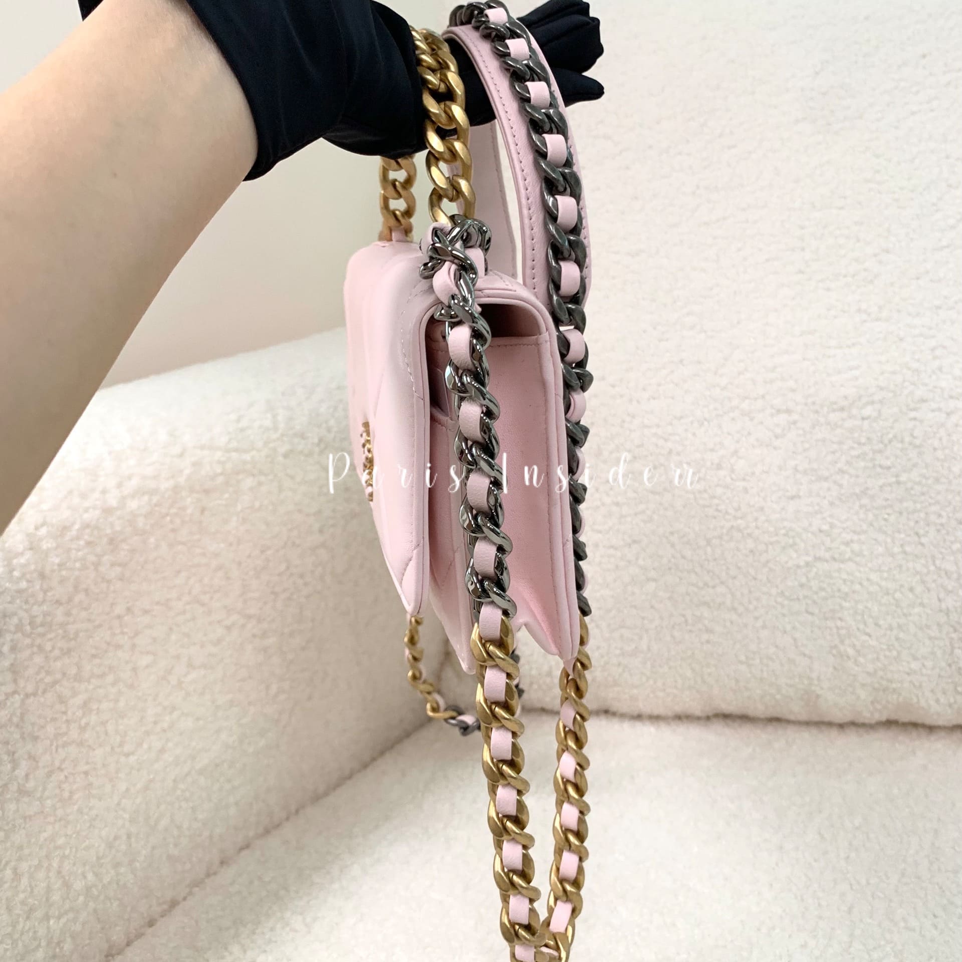 Chanel 19cm Wallet On Chain Pink Sakura - Image 4