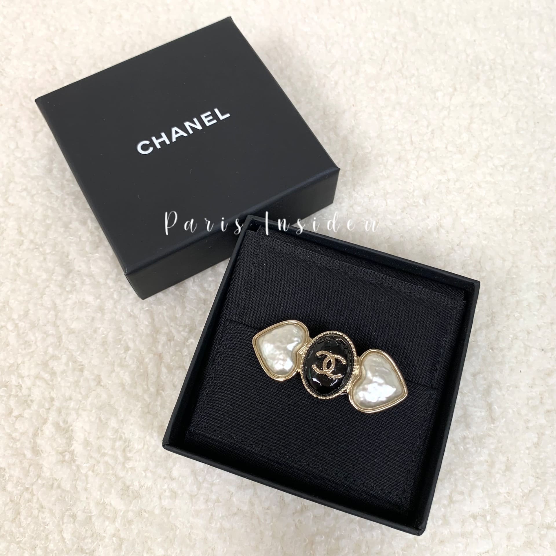 Chanel Double Pearl Gold Heart Brooch