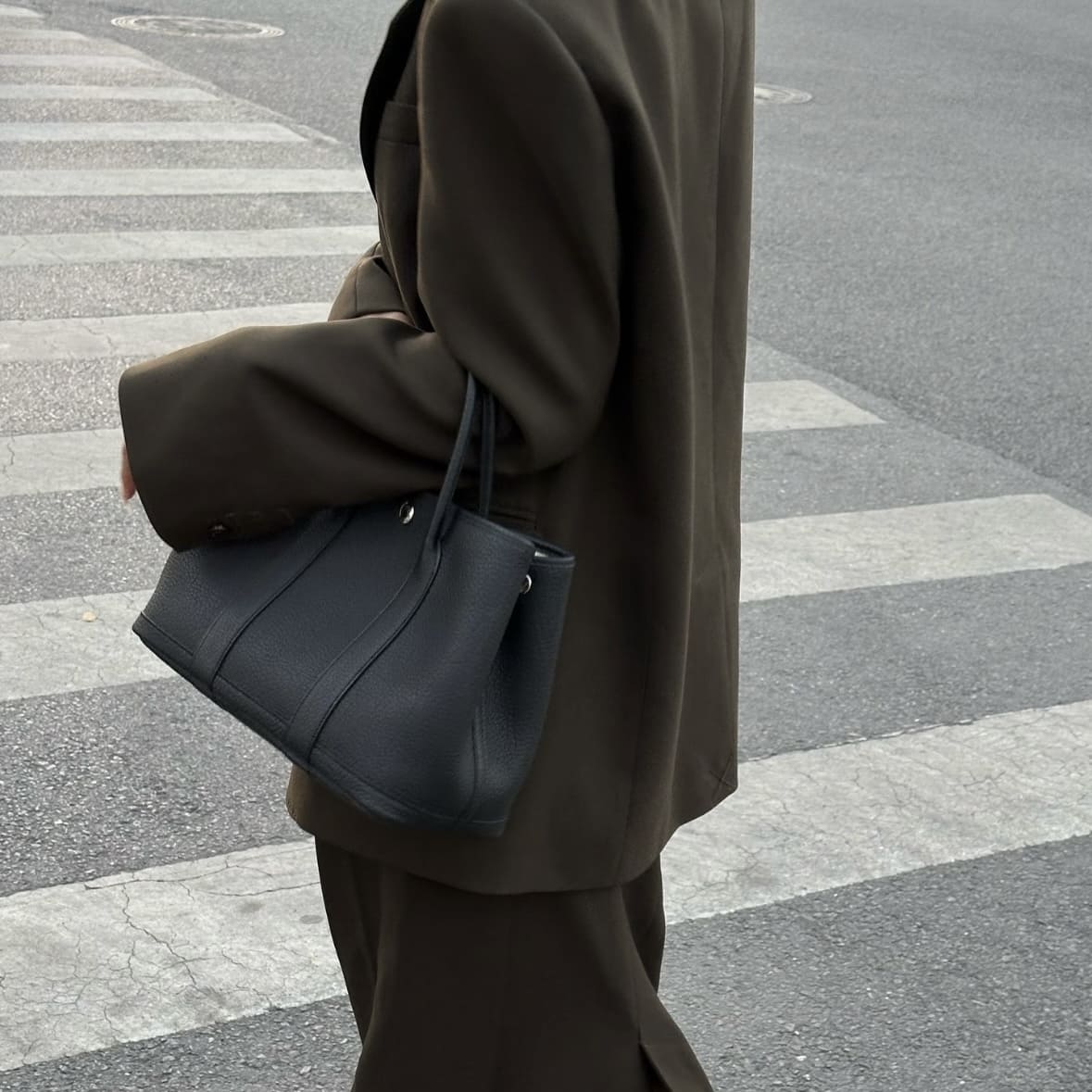 Hermes Garden Party 30 Noir - Image 4