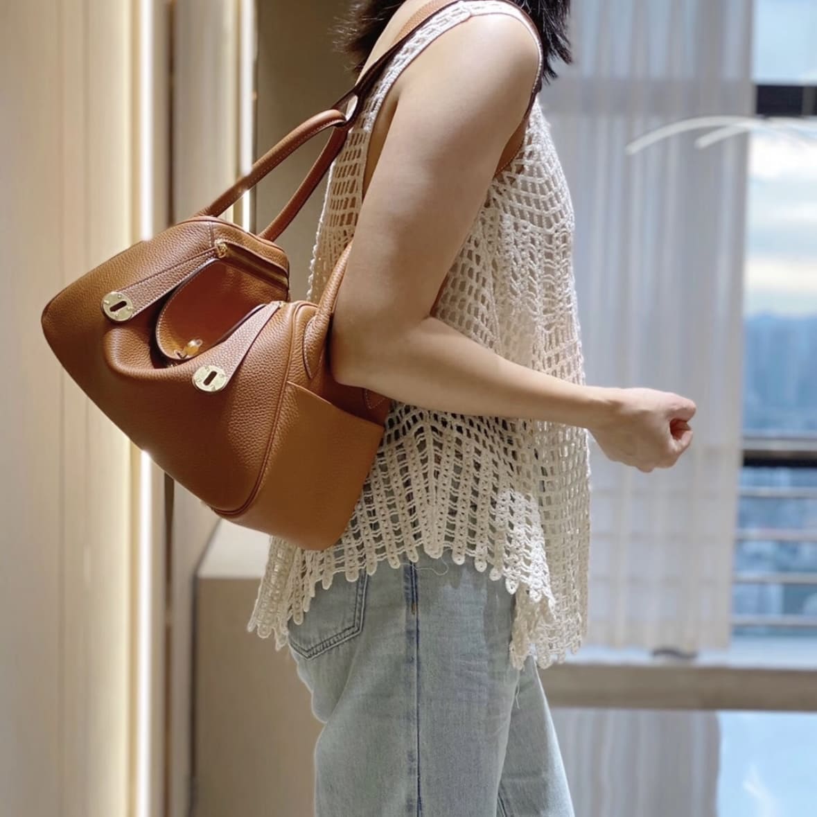 Hermes Lindy 26 Gold GHW - Image 4