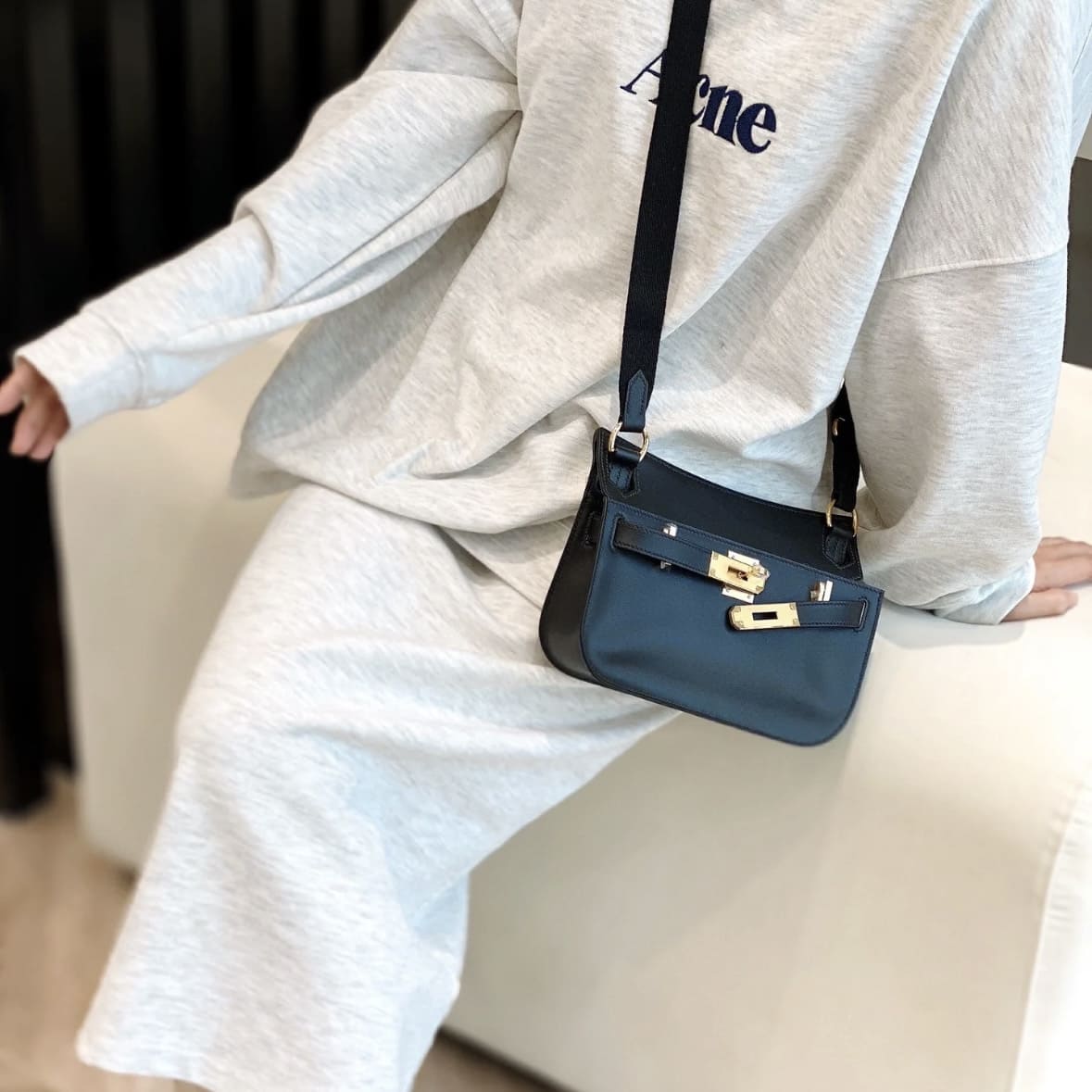 Hermes Mini Jypsiere Noir GHW - Image 4