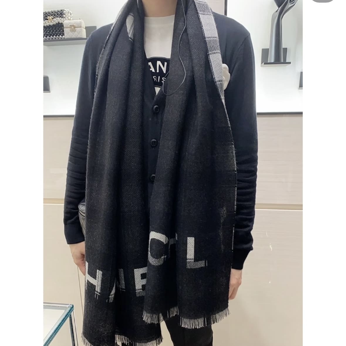 Chanel Checkered Pattern Scarf Black With Grey - Image 5