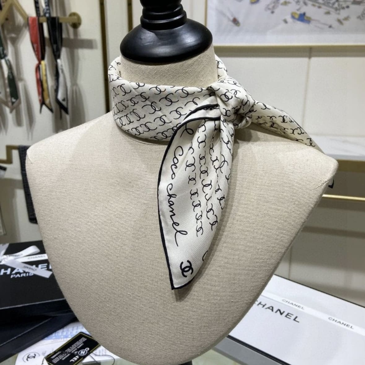 Chanel CC Logo Ivory Twilly With Hairband - Image 2