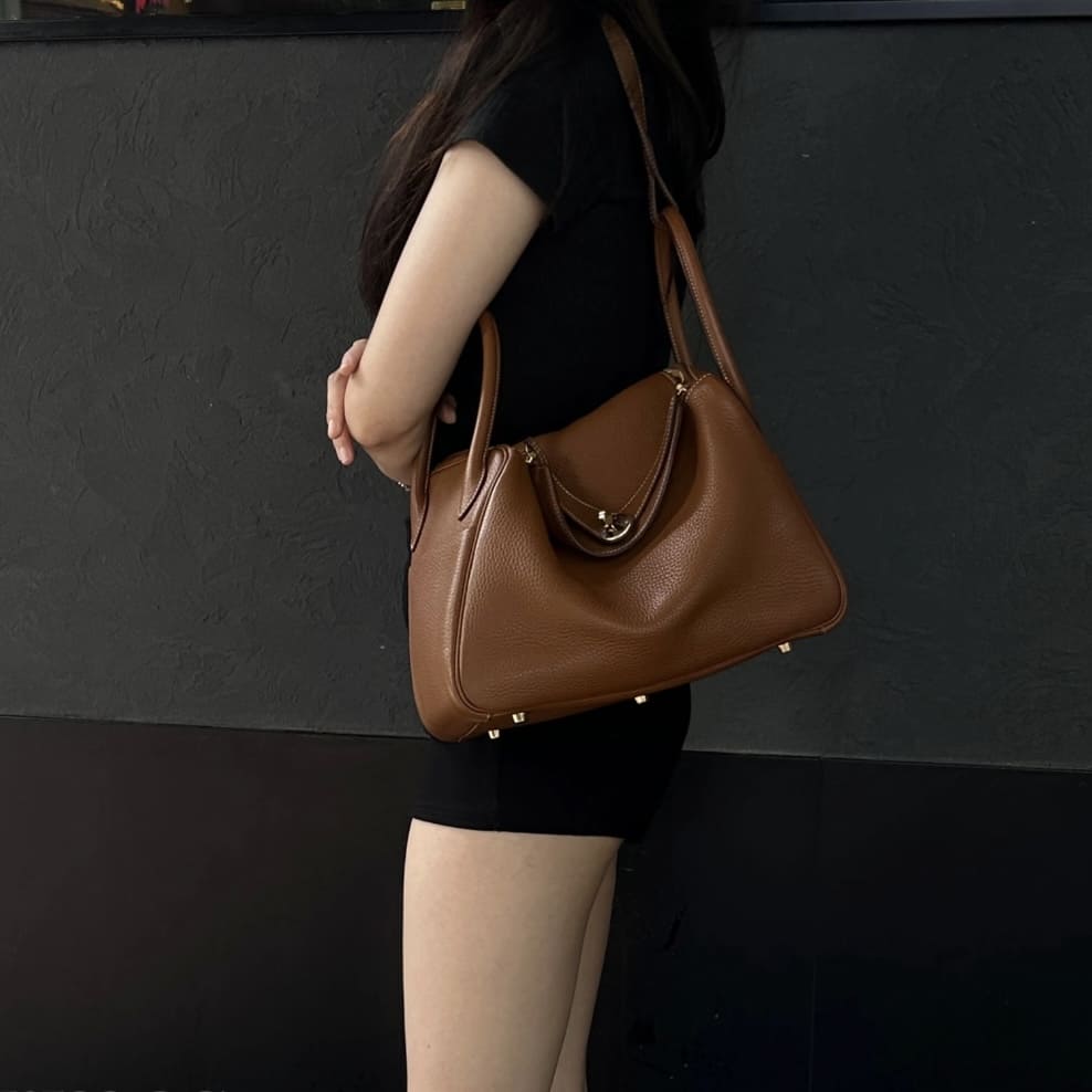 Hermes Lindy 30 Gold GHW - Image 2