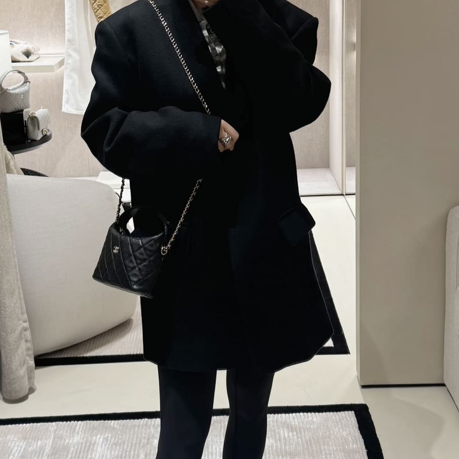 Chanel O-other Shape With Chain AP4386 - Image 6
