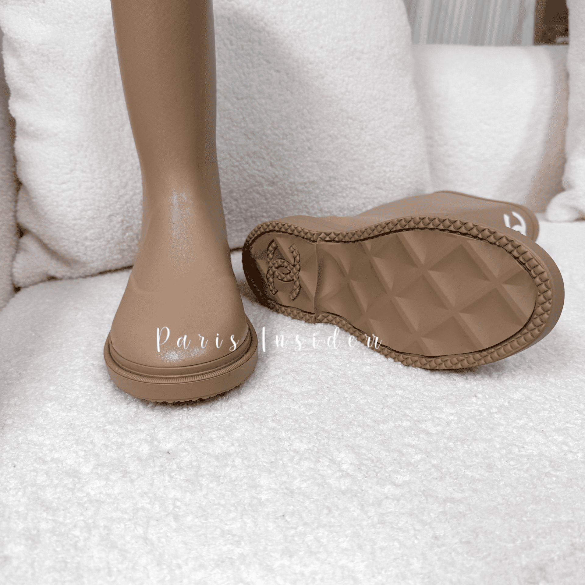 Chanel CC Logo Beige Rain Boots G39620 - Image 2