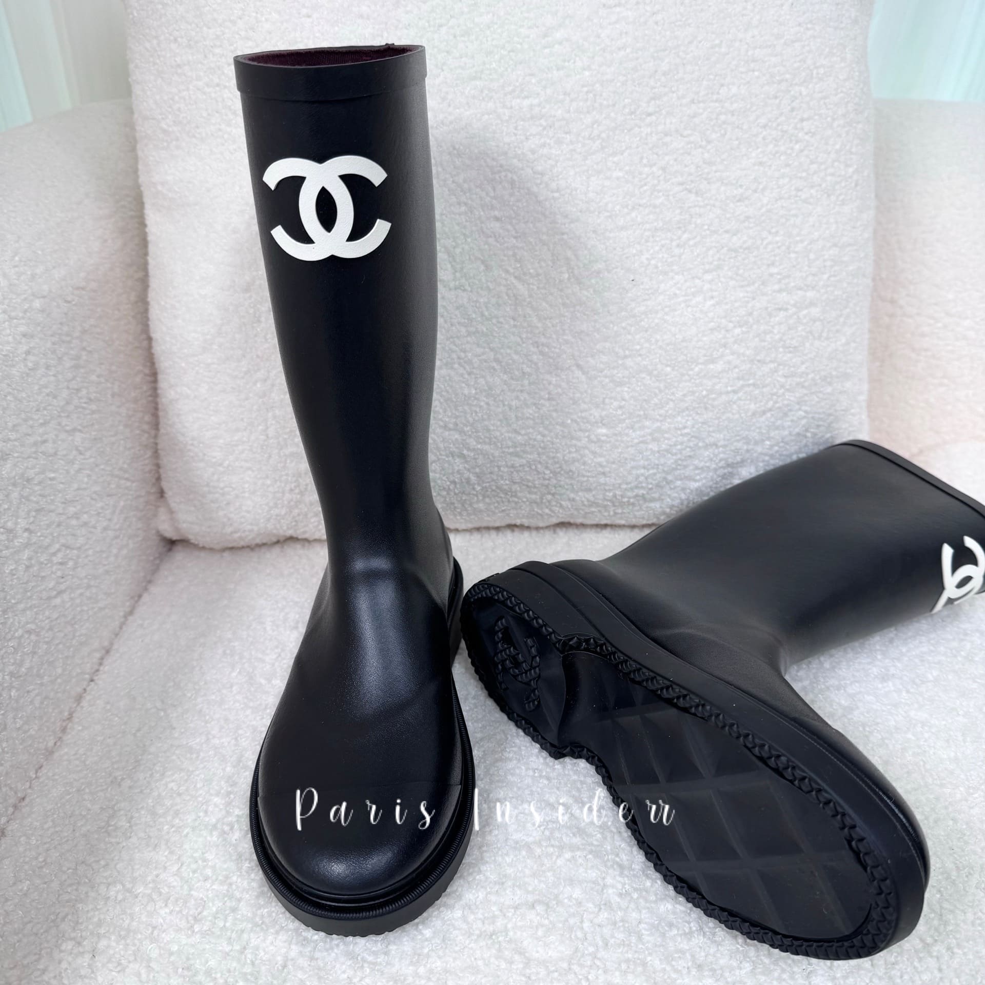 Chanel CC Logo Black Rain Boots G39620 - Image 2