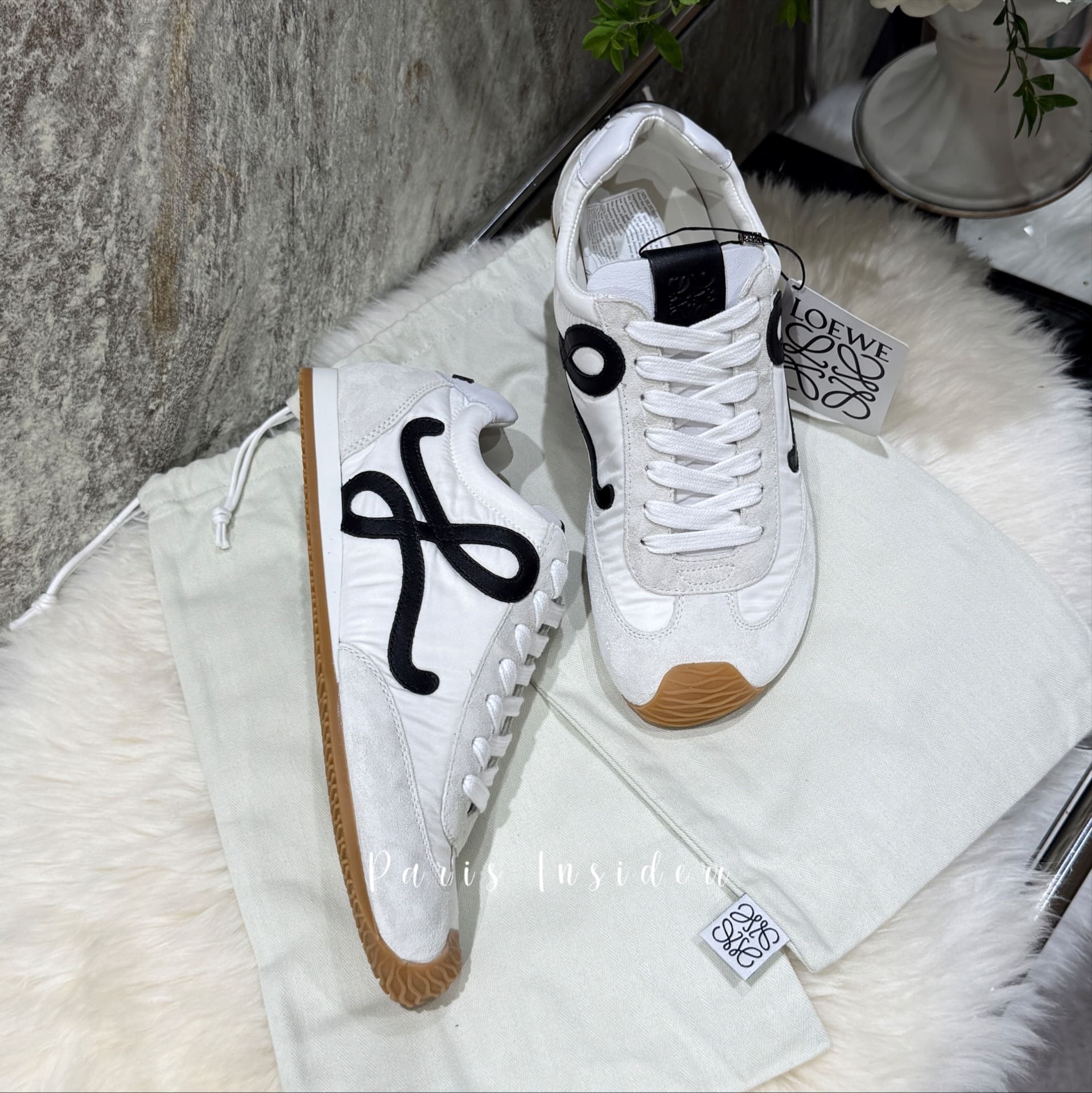 Loewe Ballet Runner 2.0 - White With Black 黑白