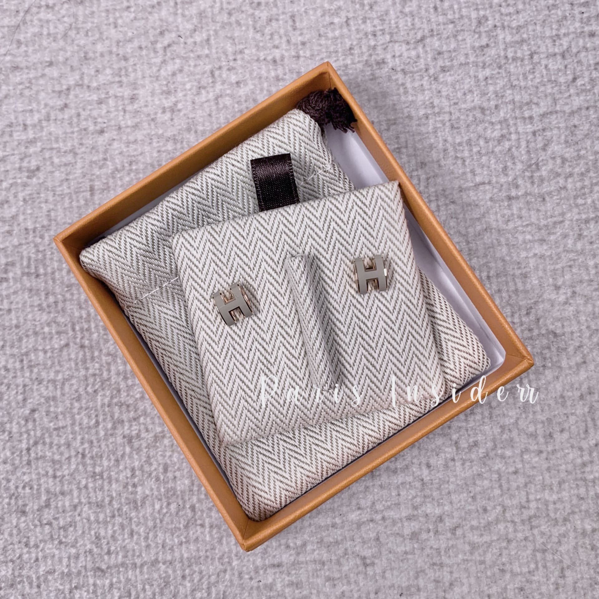 HERMES Mini Pop H earrings - Marron Glacé(grey x gold)