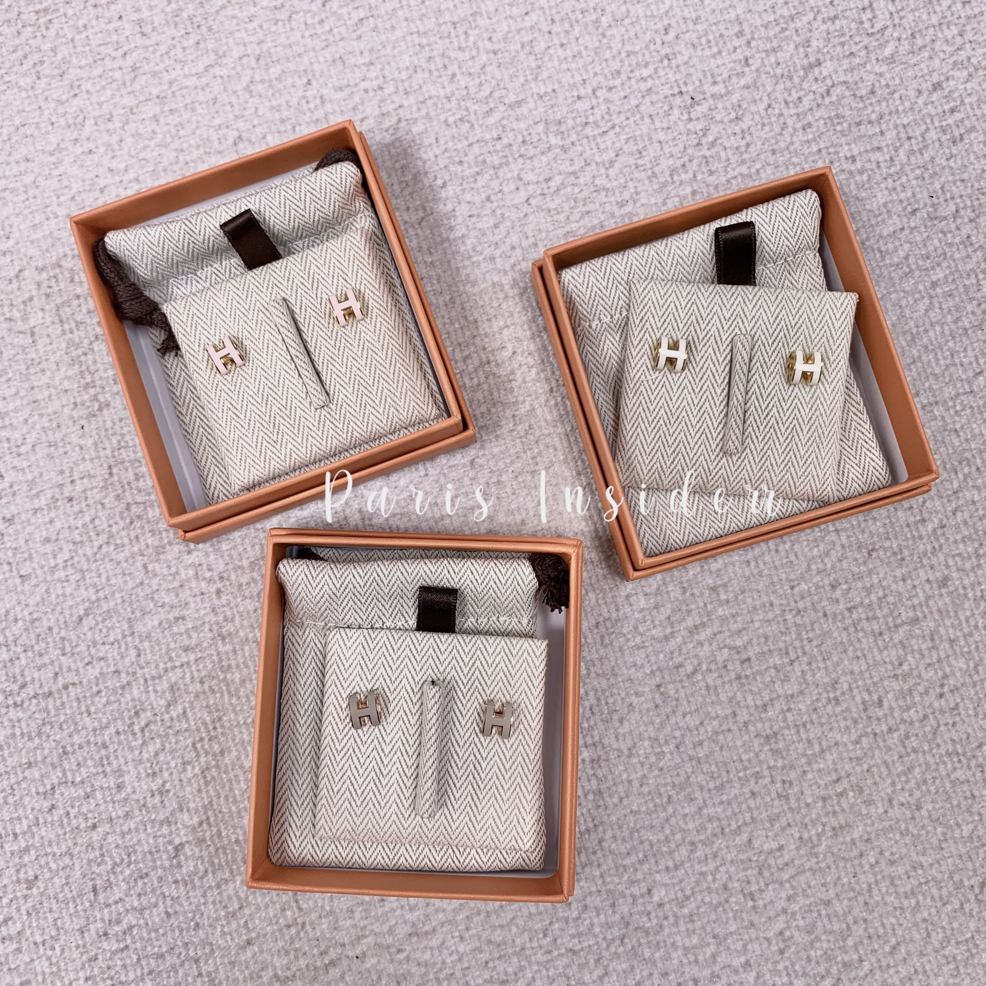 HERMES Mini Pop H earrings - Blanc (white x gold) - Image 2