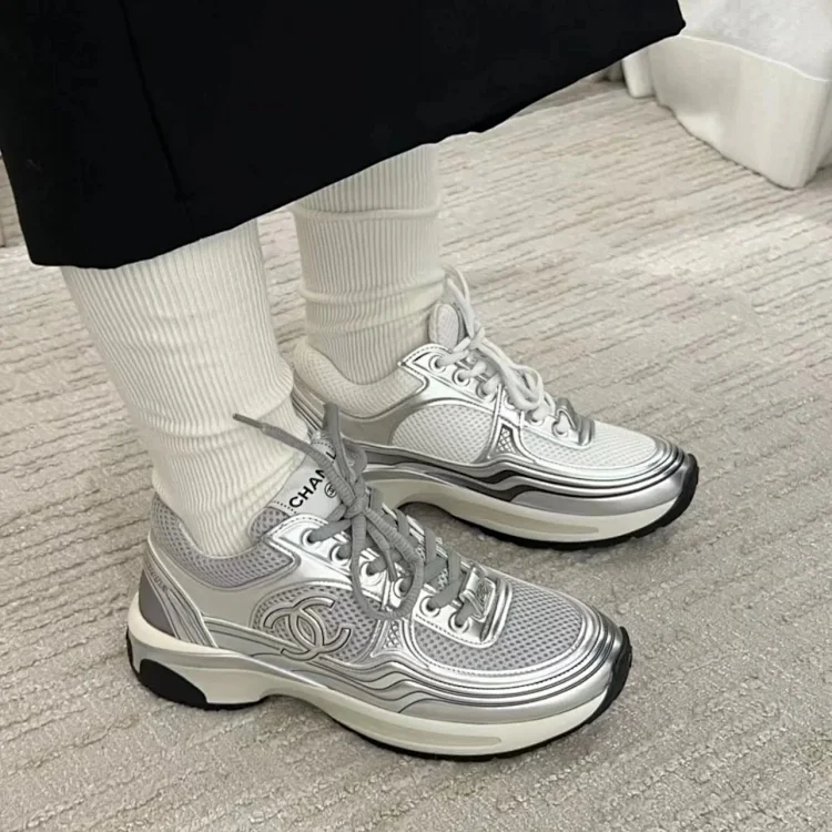 Chanel 23C metallic sneaker - gray/sliver 灰銀 - Image 5