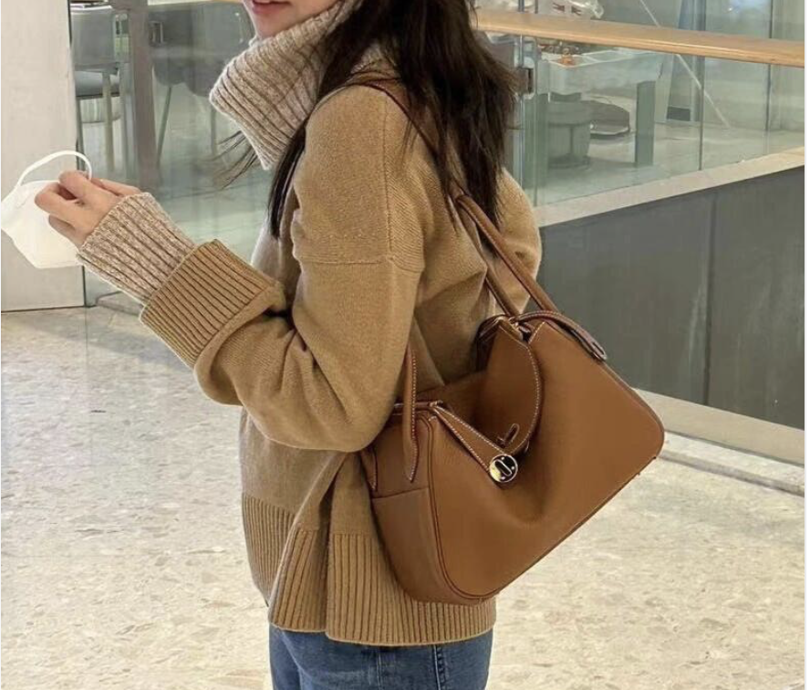 Hermes Lindy 26 - 37 Gold 金棕 - Image 5