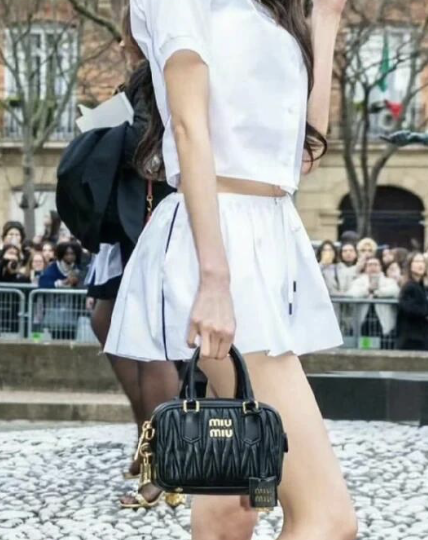 Miu Miu mini Arcadie Matelassé Nappa Leather Bag - black 黑 - Image 7