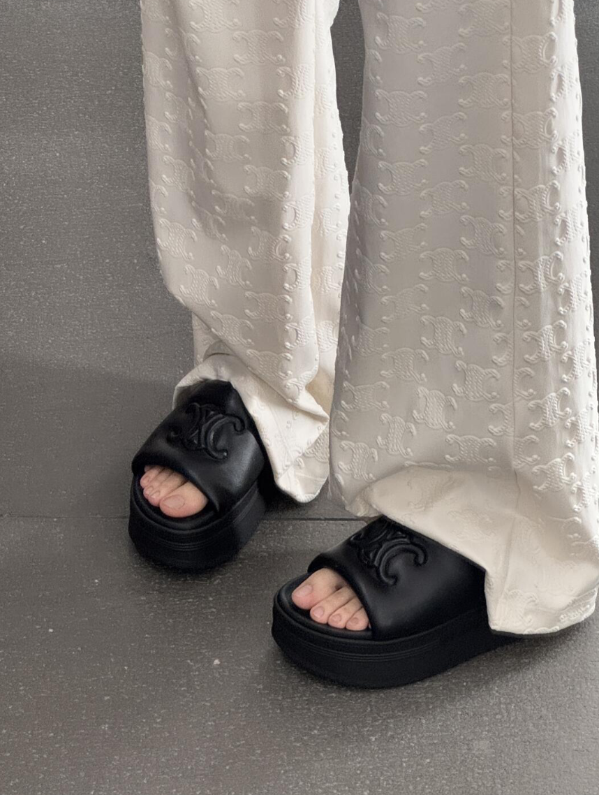 Celine Block Triomphe slippers - black 黑 - Image 5