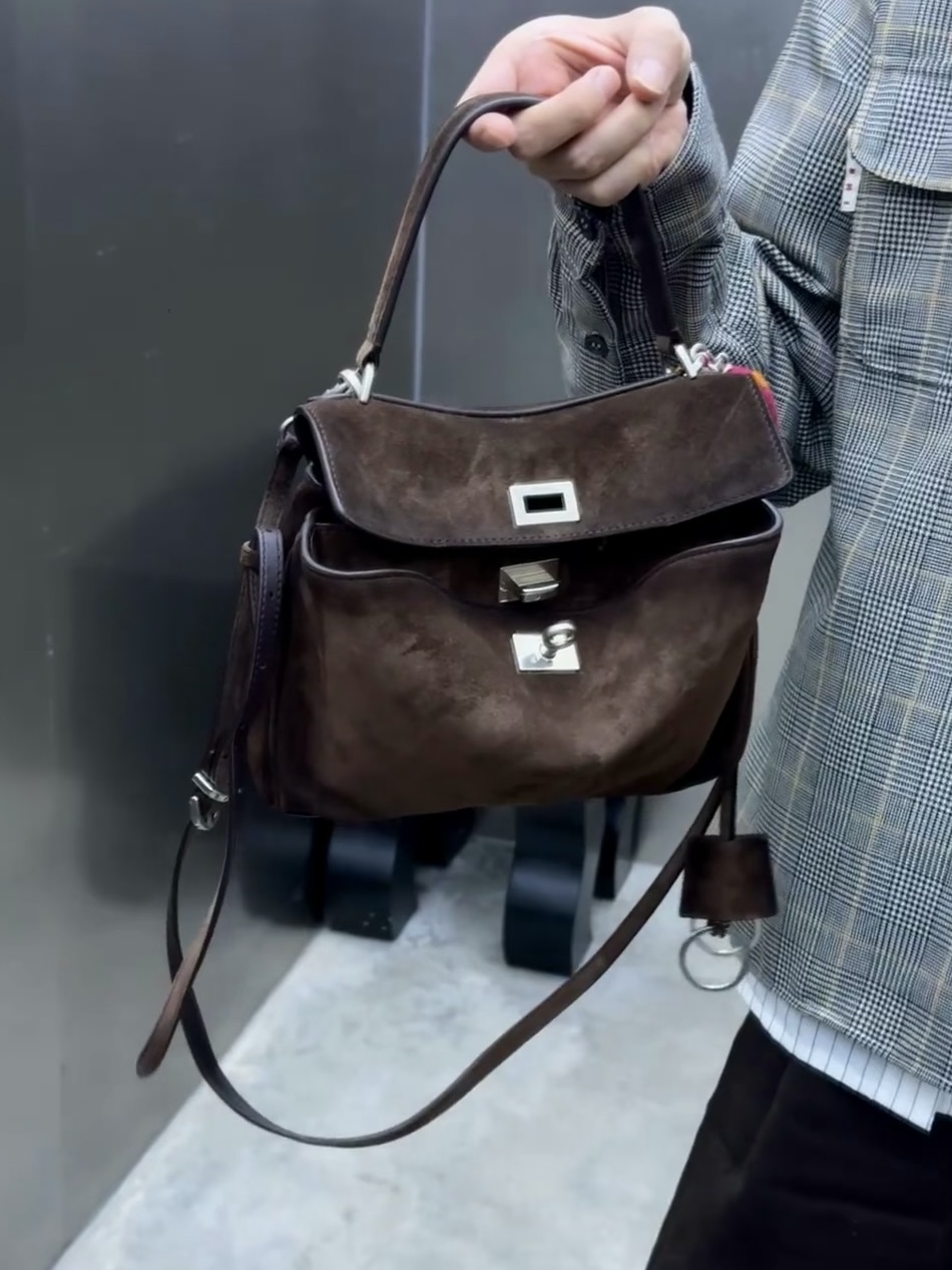 Balenciaga Rodeo Handbag Mini Size -Light Espresso 淺濃縮咖啡色 - Image 4
