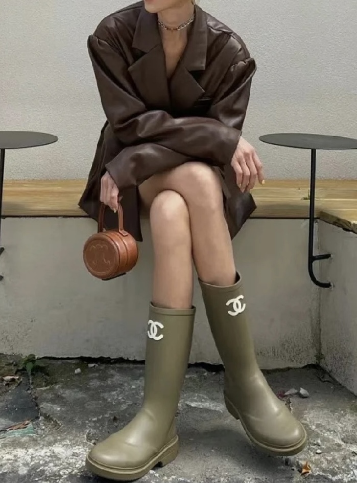 Chanel CC Logo Rain Boots G39620 - Khaki Green 橄欖綠 - Image 3