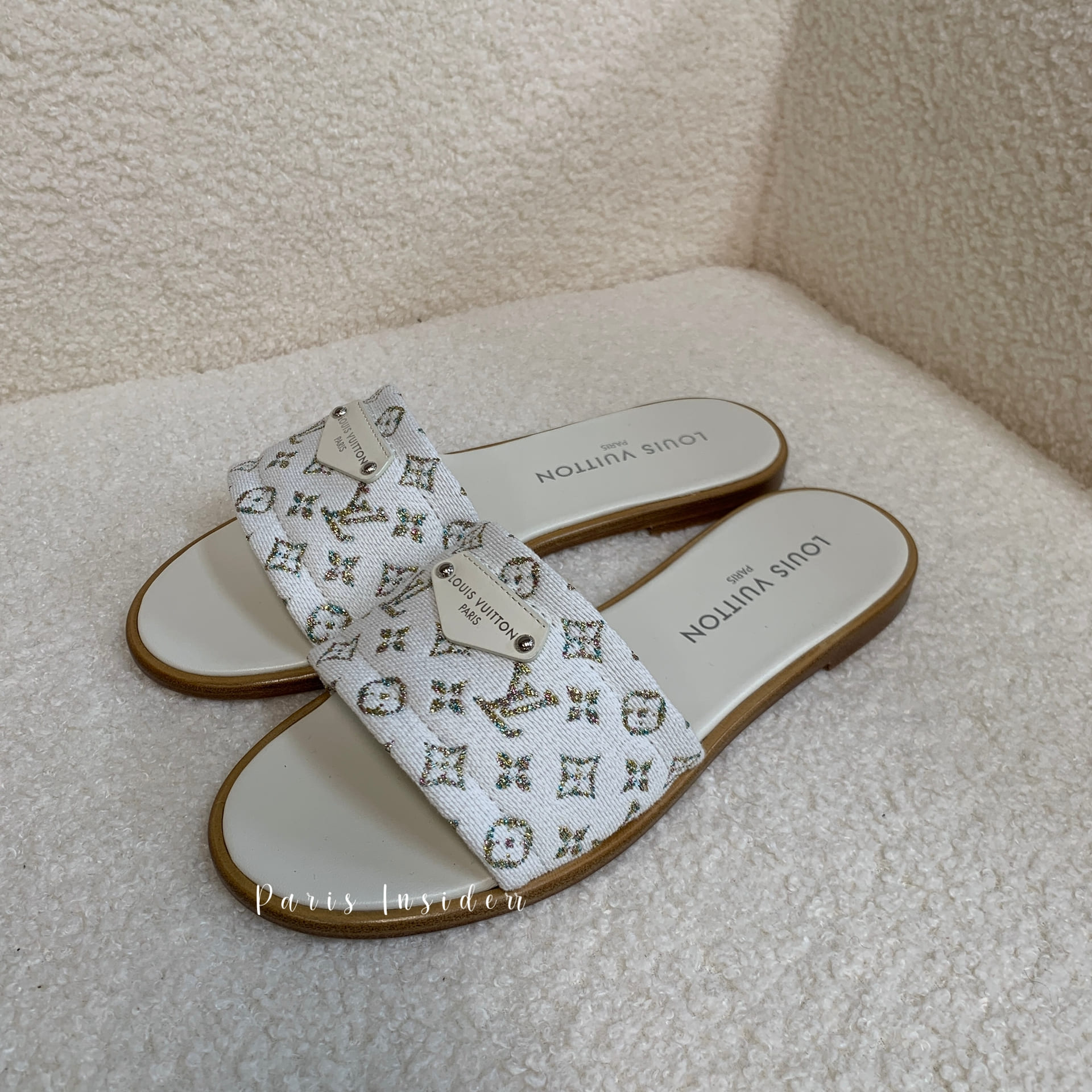 Louis Vuitton Monogram Lily Flat Mule - White 白 - Image 2
