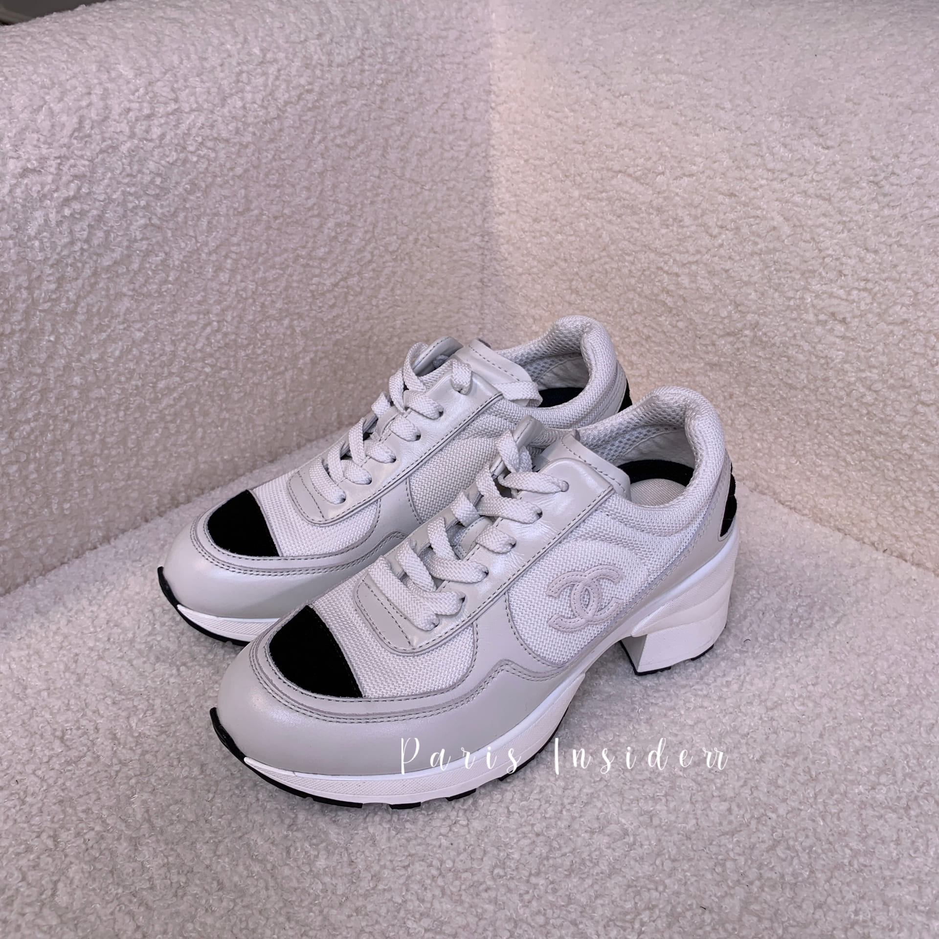 Chanel 25K Trainers G46871 - White & Black 白及黑色 - Image 2