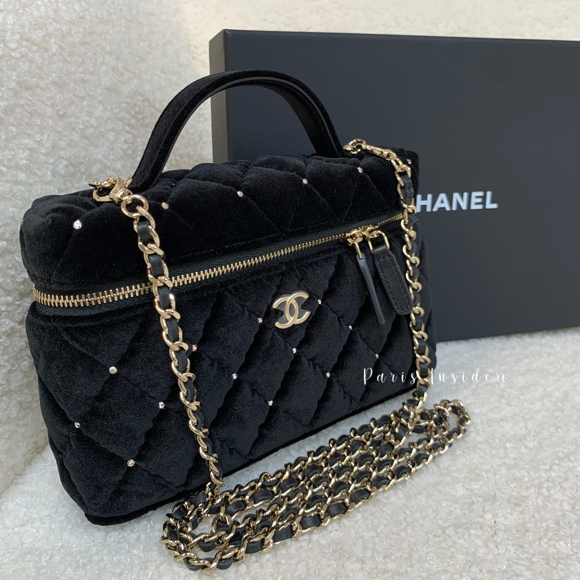 Chanel 25K Velvet Vanity Case AP4860 – Black 黑 - Image 2