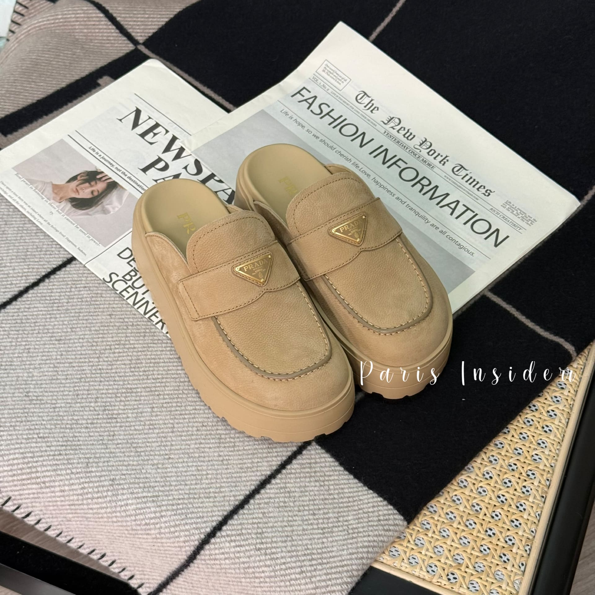 Prada Ecru Suded Flatform Mules - Ecru (沙漠棕色)