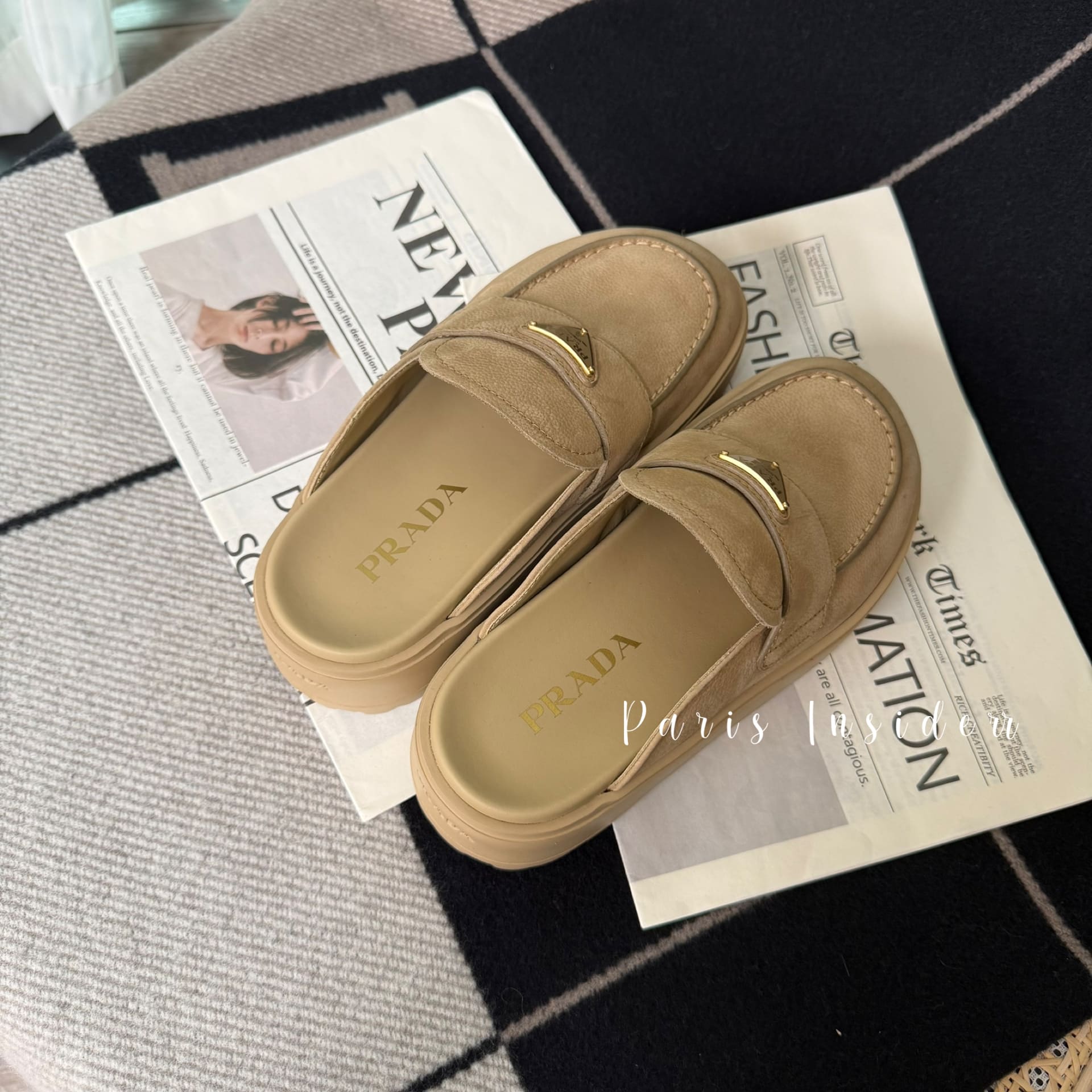 Prada Ecru Suded Flatform Mules - Ecru (沙漠棕色) - Image 3