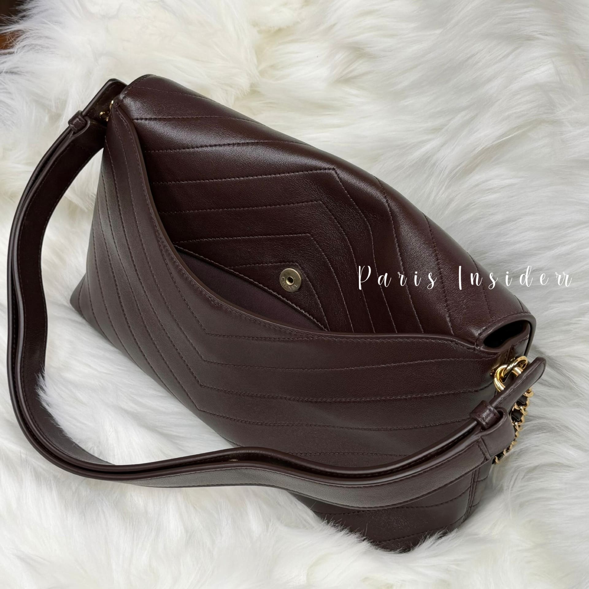Chanel 26S Maxi Flap Bag AS6106 - Dark Brown (深棕色) - Image 2