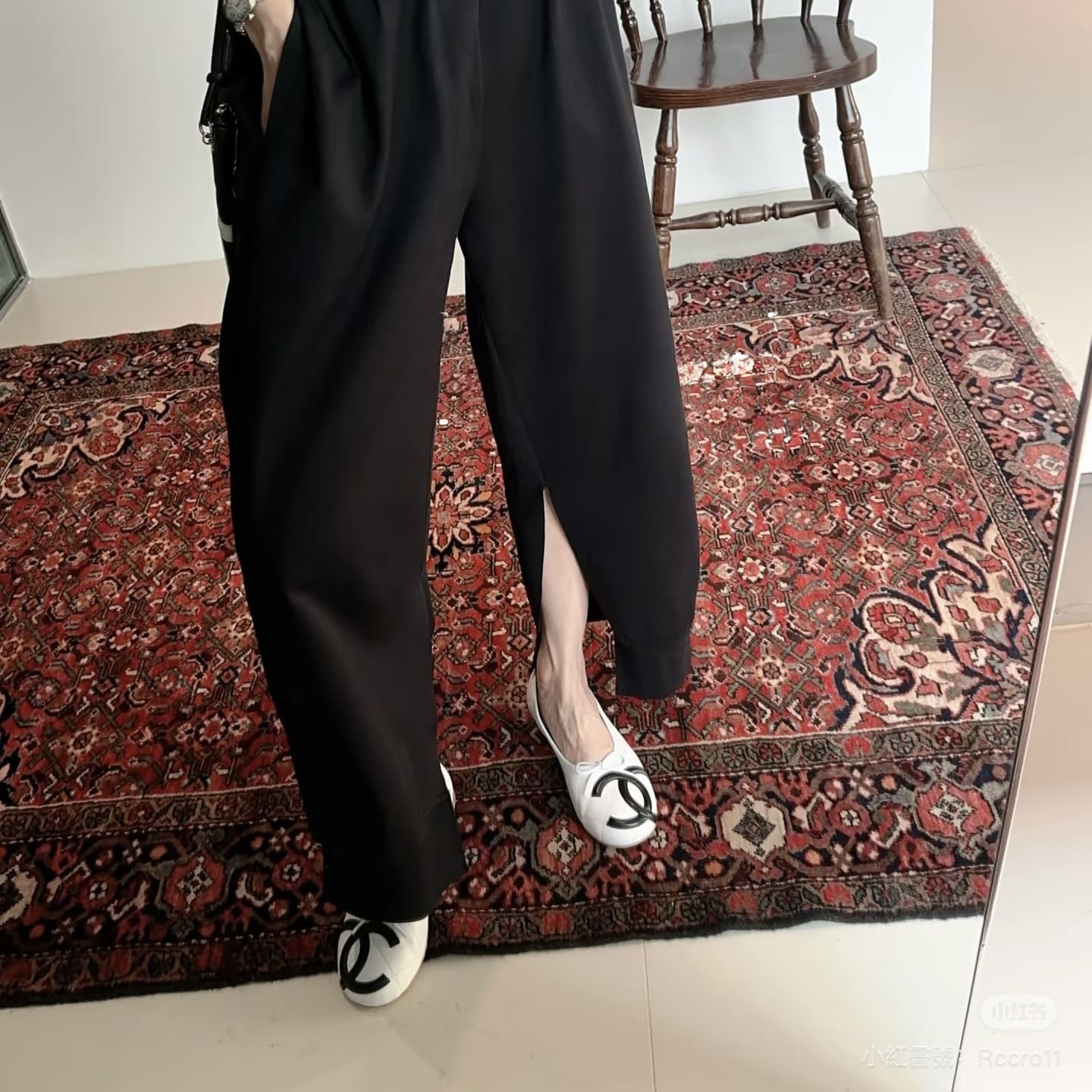 Chanel 26C Ballet Flats G47163 - White & Black - Image 3