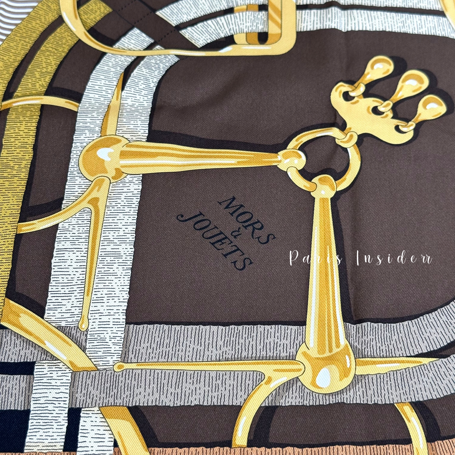 Hermes Mors a Jouets Chemise scarf 70 - Chocolat / Gold / Beige - Image 3