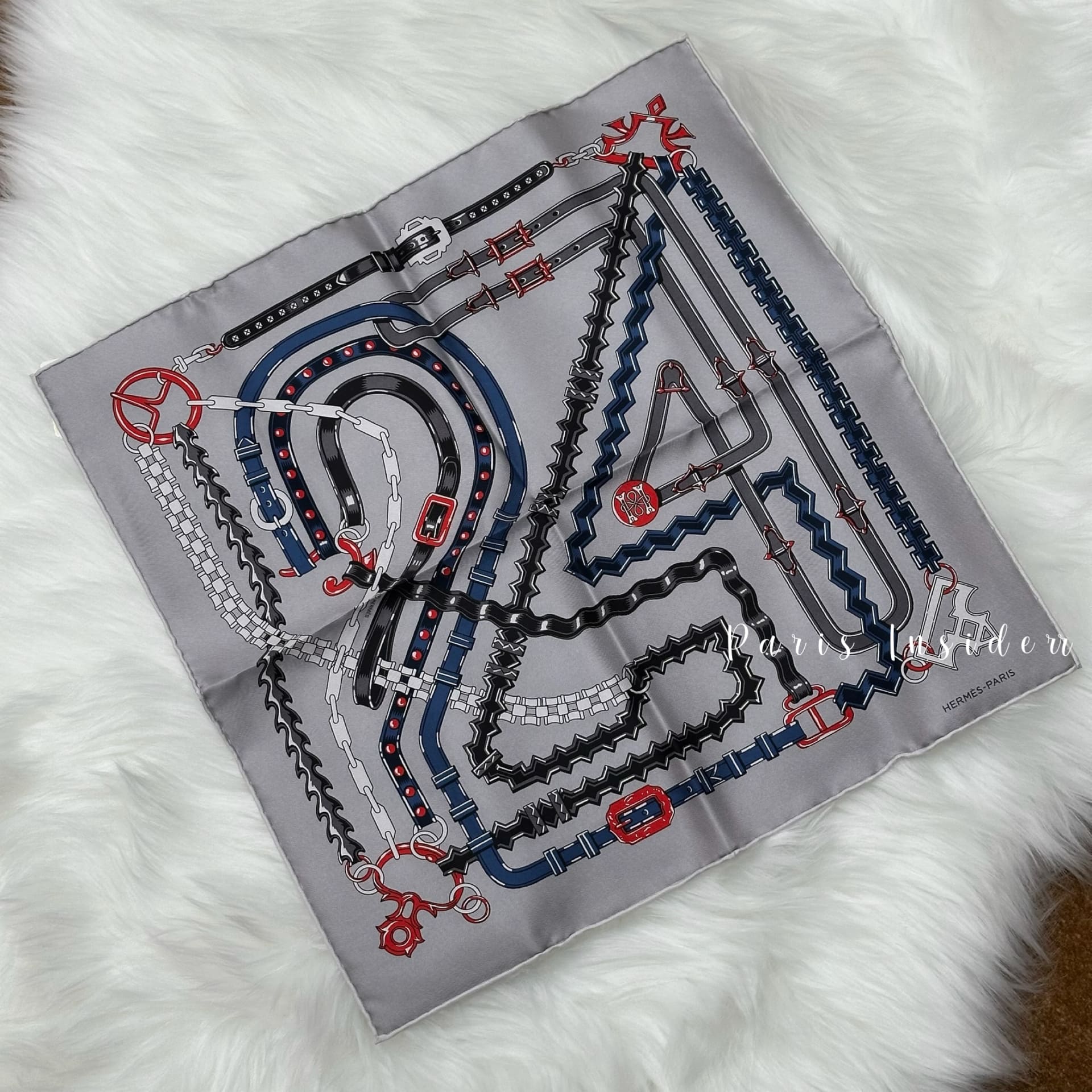 Hermes 24 Brides et Chaines pocket square 45 - Gris / Bleu / Vermillon