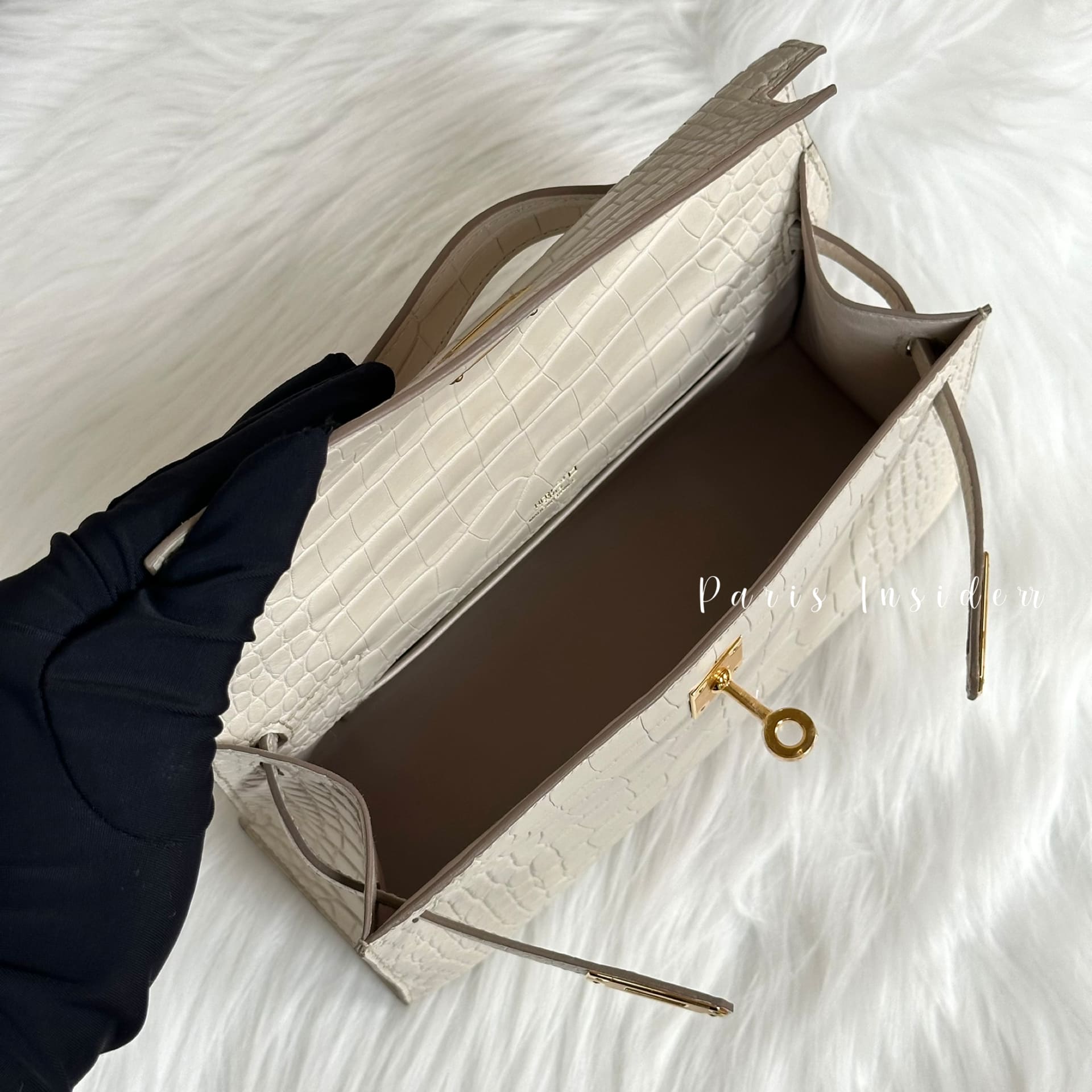 Hermes Kelly Pochette Matte Crocodile - 8L Beton GHW (冰川白 金扣) - Image 5