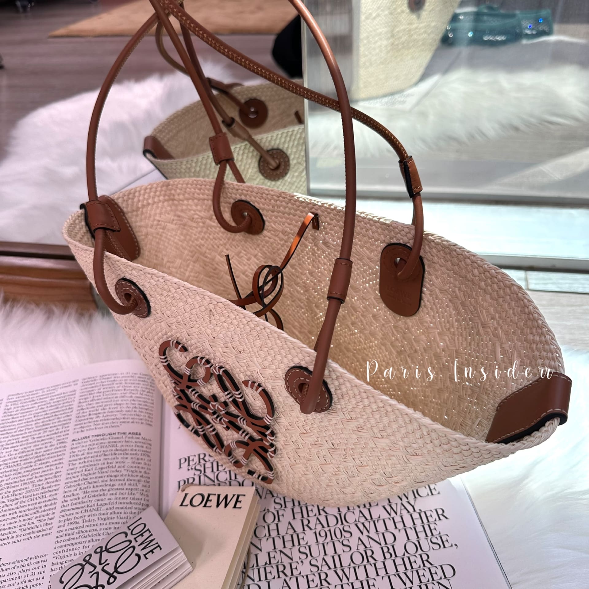 Loewe Small Anagram basket bag - Natural / Tan (自然色 /棕褐色) - Image 2