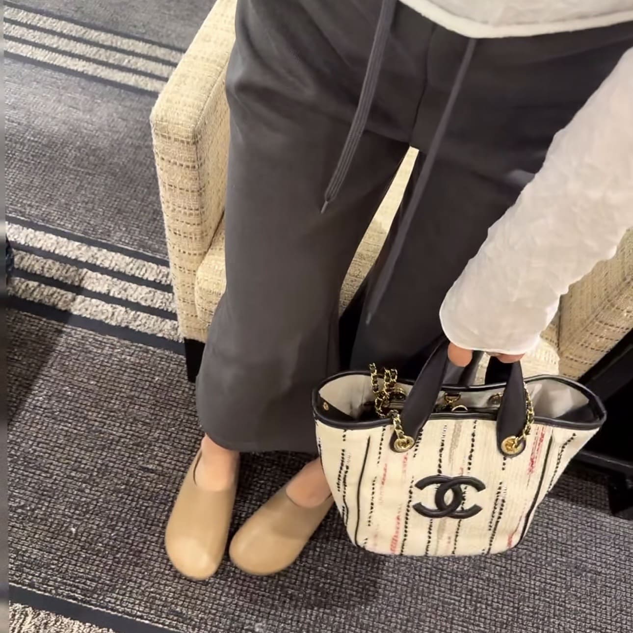 Chanel 26B Mini Tote AS6199 - Black , White & Gray - Image 5
